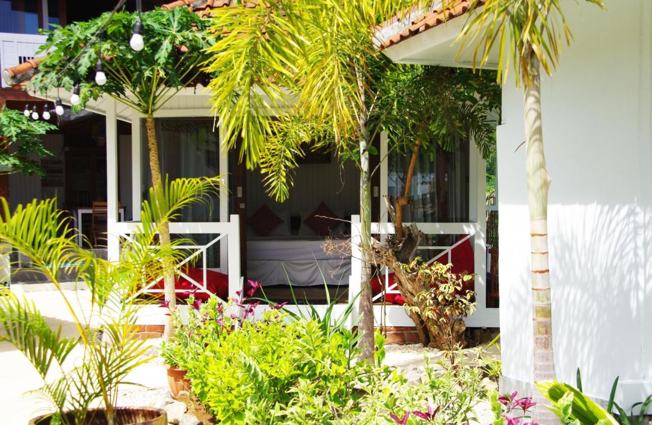 The High Dive Gili Gede By Ultimate Resorts Luaran gambar