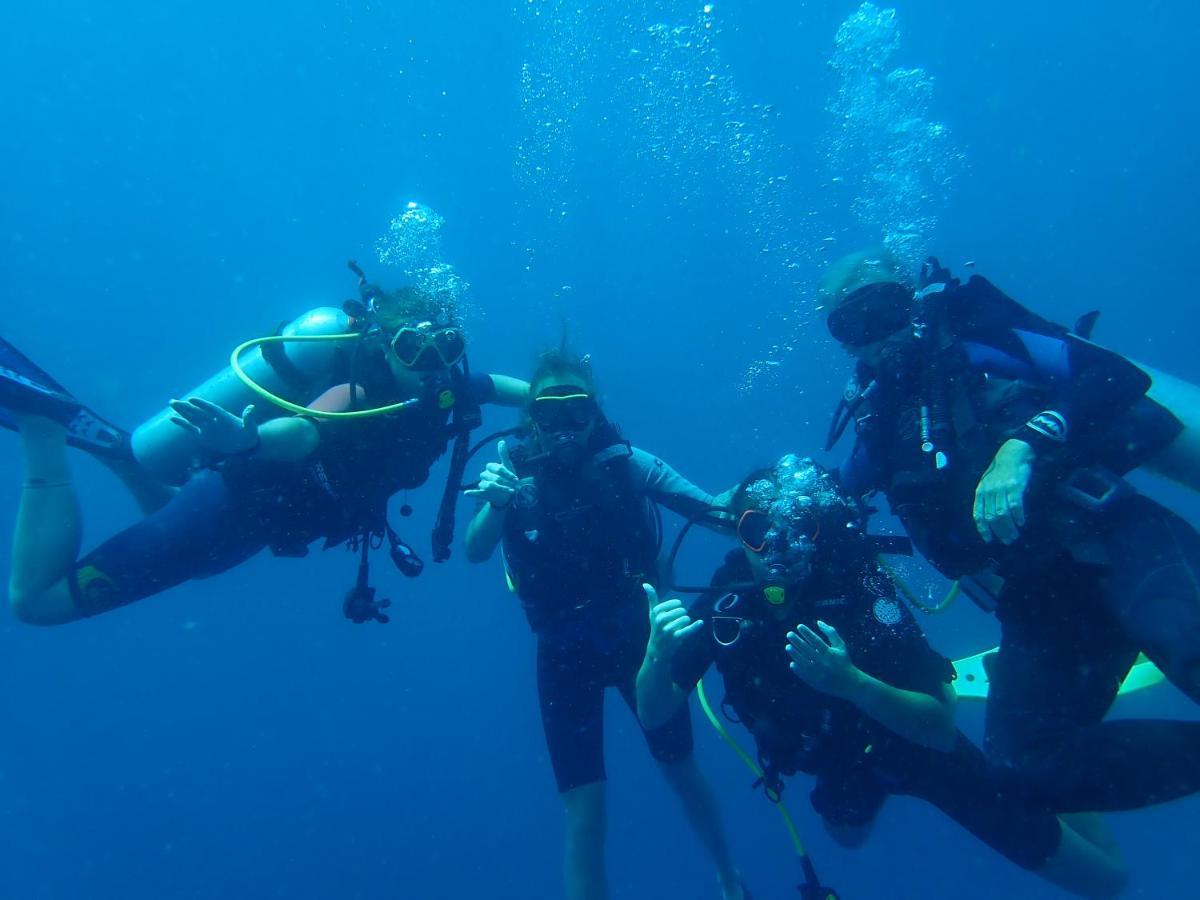 The High Dive Gili Gede By Ultimate Resorts Luaran gambar